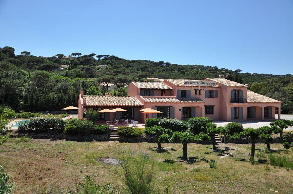 Hotel De La Vierge Noire Sainte-Maxime Exterior photo
