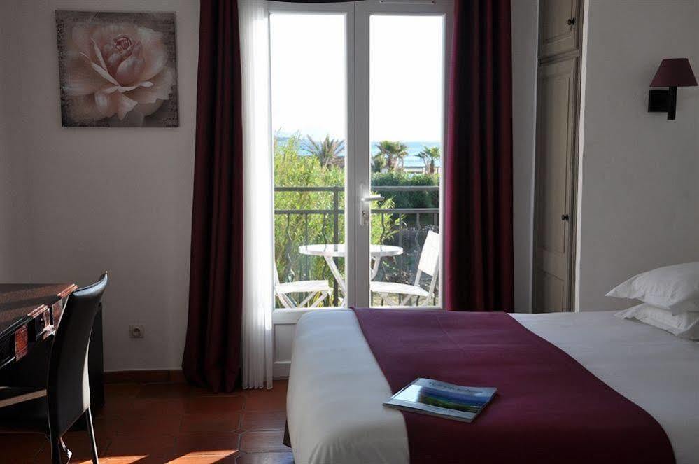 Hotel De La Vierge Noire Sainte-Maxime Exterior photo